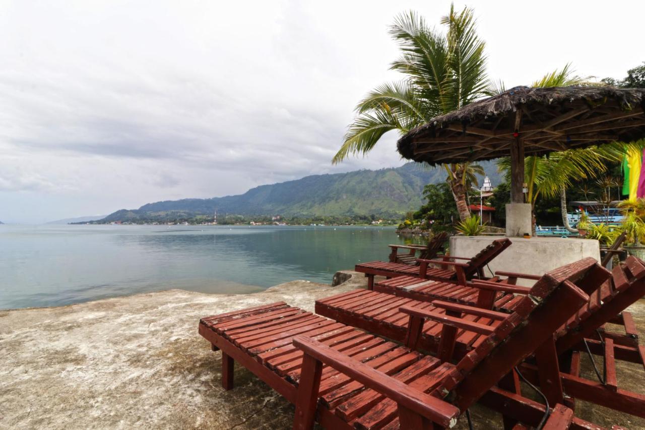 Bagus Bay Homestay Tuk Tuk Esterno foto