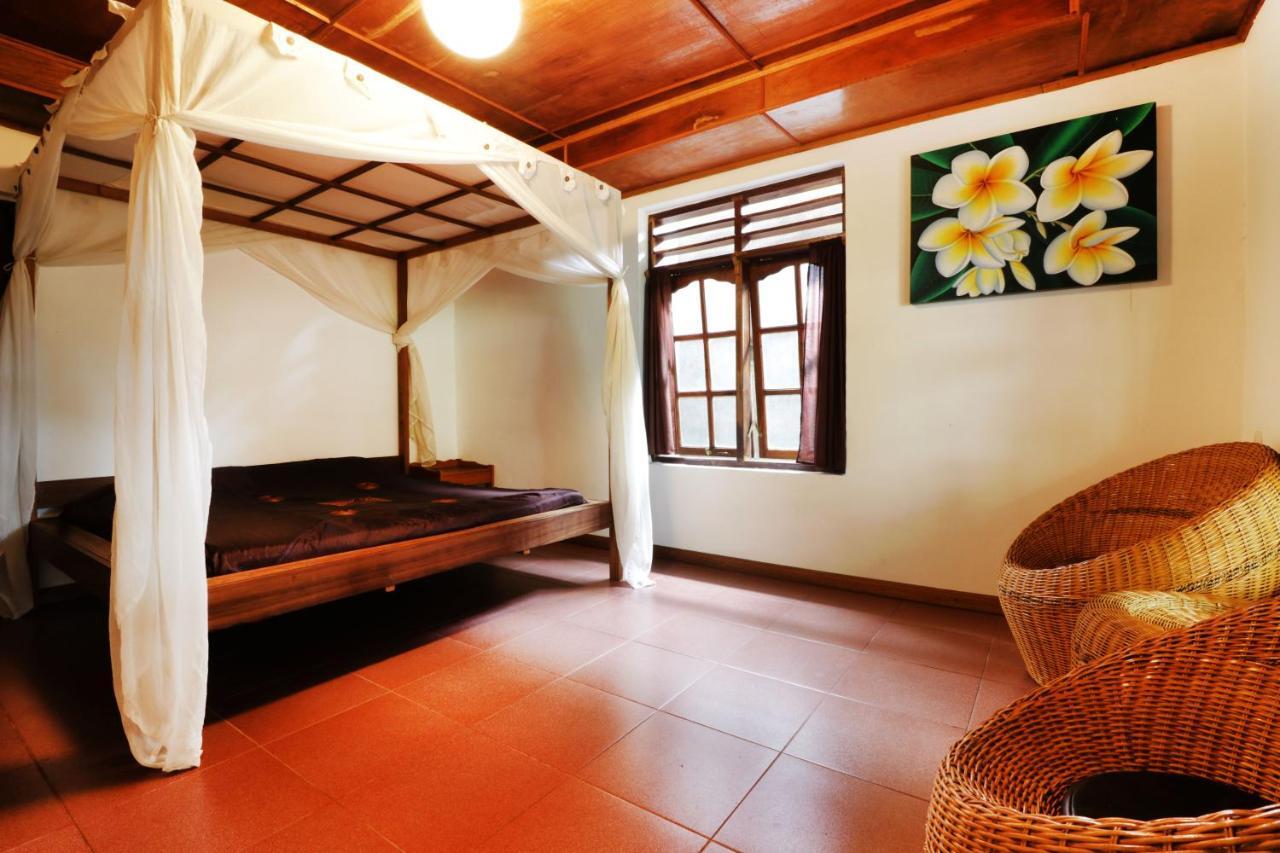 Bagus Bay Homestay Tuk Tuk Esterno foto